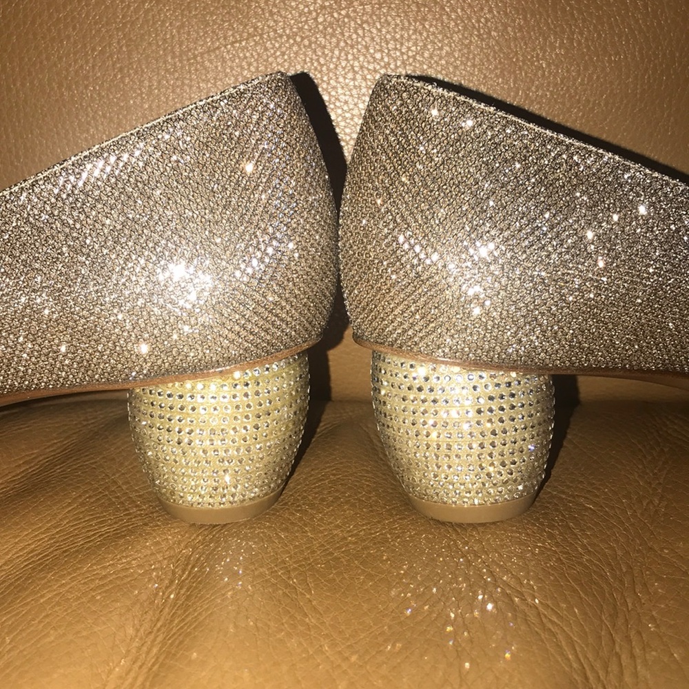 Stuart Weitzman Poco Pumps - image 8